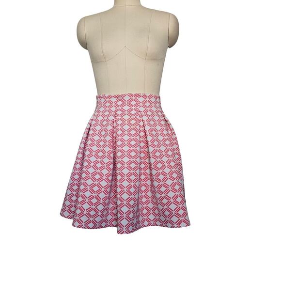 Hollister Pink Geometric Pleated Mini-Skirt, Sz M, Waist: 14in - Picture 1 of 4